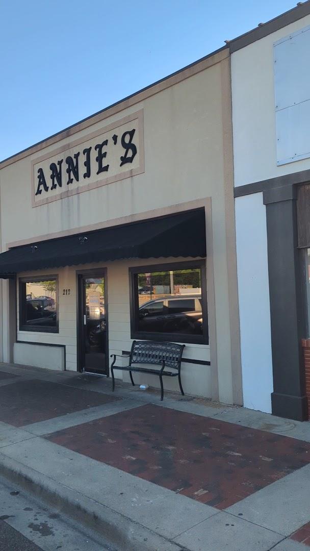 Annie's Cafe